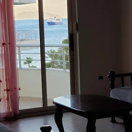 Apartament On Lungomare,sea View. Appartamento *