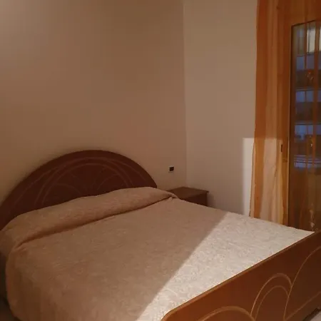 Apartament On Lungomare,sea View. Vlorë